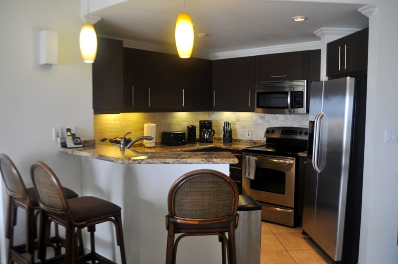 Sapphire Beach 305 kitchen